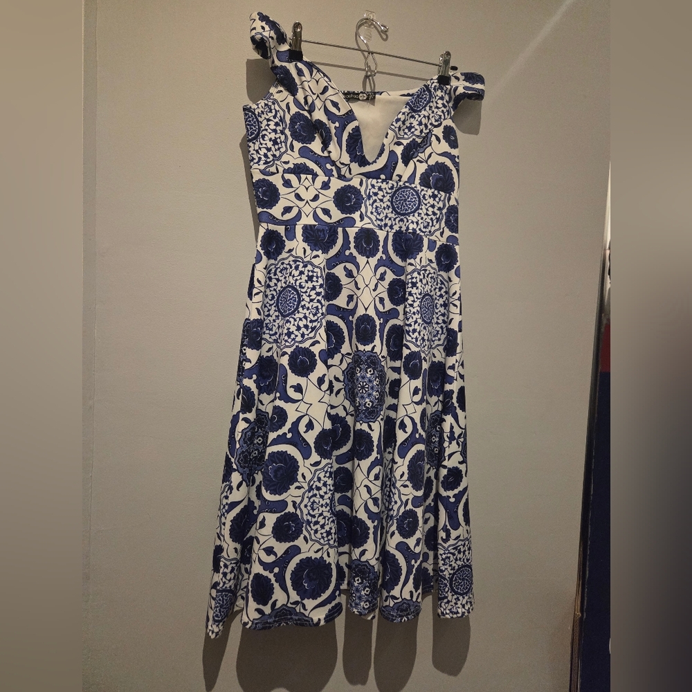 Boohoo White and Blue Floral Midi Dress